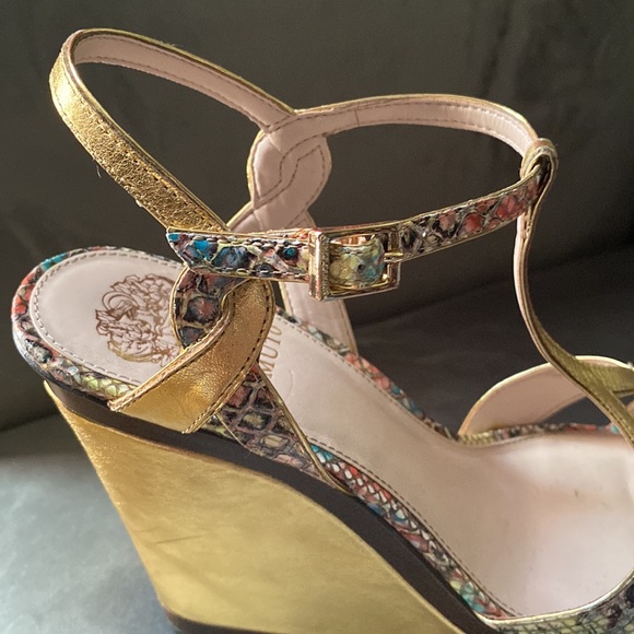 Vince Camuto Wedge (Espadrille style like) Gold & Snakeskin Sandals - Picture 7 of 8